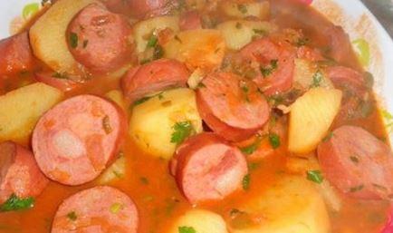 Linguiça com batata na panela de pressão